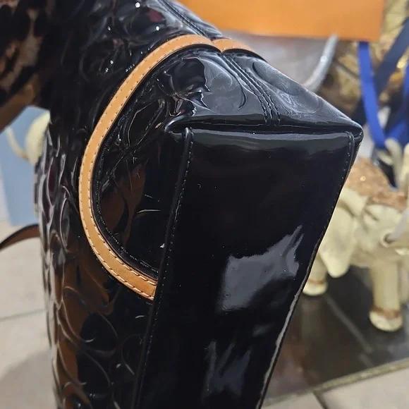 Coach Black and Tan Tote Bag - Picture 7 of 16